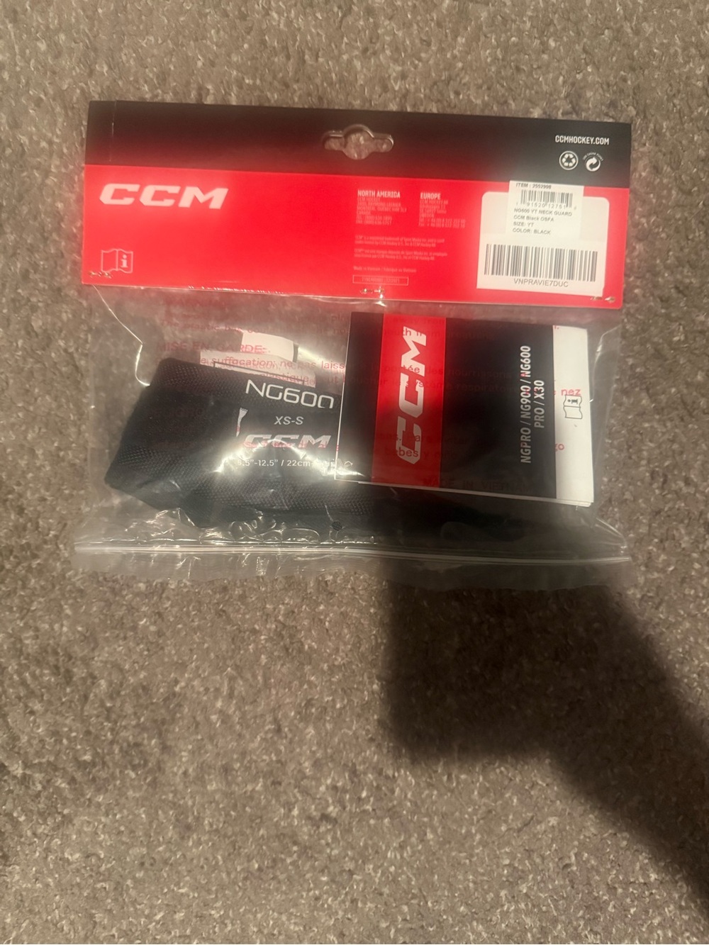 CCM NG600 Hockey Neck Guard